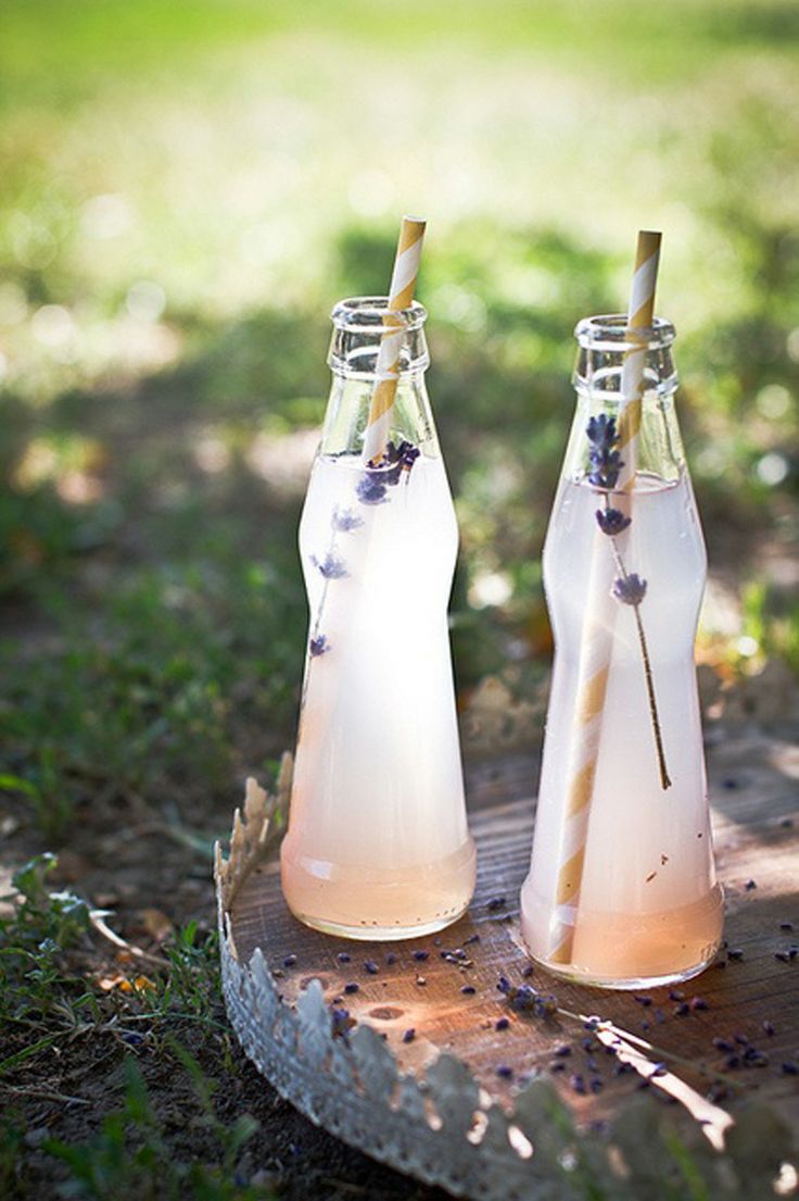 Refrescante limonada con lavanda y 31 ideas originales más para incorporar la lavanda en tu boda