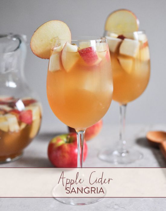 Una deliciosa sangría de sidra de manzana para aquellos que prefieren el tequila. Perfecto para una boda en otoño. A delectable Apple Cider Sangria for those that like tequila a tasty treat fit for a fall wedding.