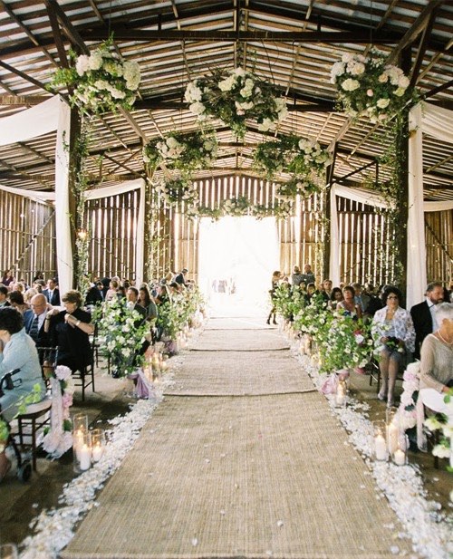 barn wedding aisle