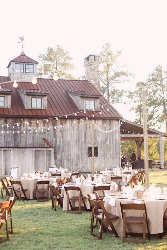 Outdoor reception ideas for barn weddings.