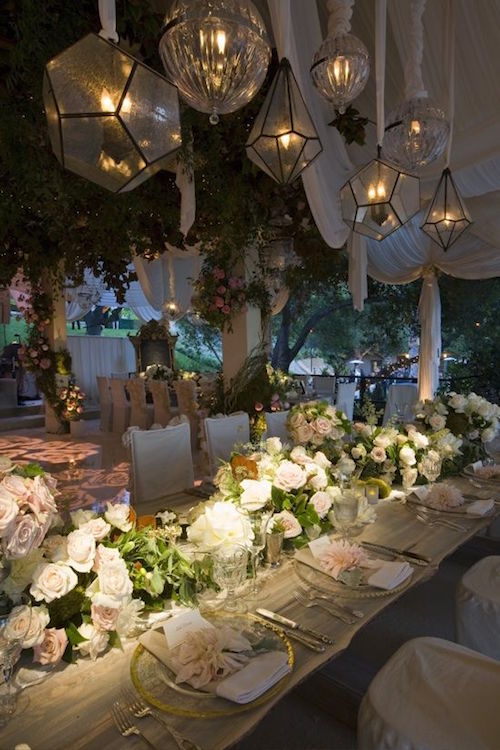 Dress up your tables with fabulous floral wedding centerpieces.