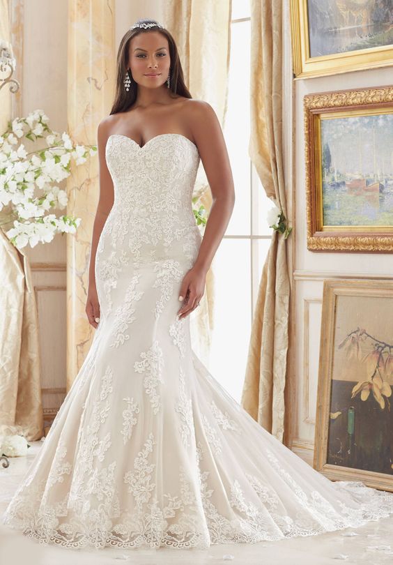 Sexy Wedding Dresses for the Modern Bride: Timeless and Elegant