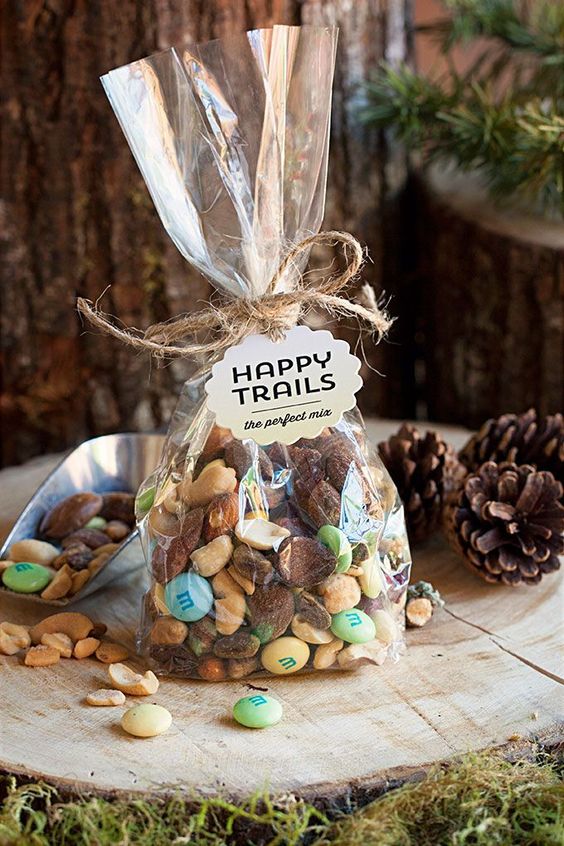 Great idea for a woodland wedding favor. Wish your guests Happy Trails as they leave your forest wedding with the perfect mix of nuts and candy.