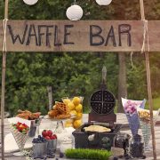 Creo que seremos los primeros en la fila para este waffle bar. Simple y divertido.