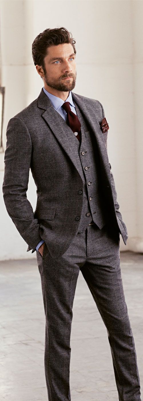 winter wedding groom suit