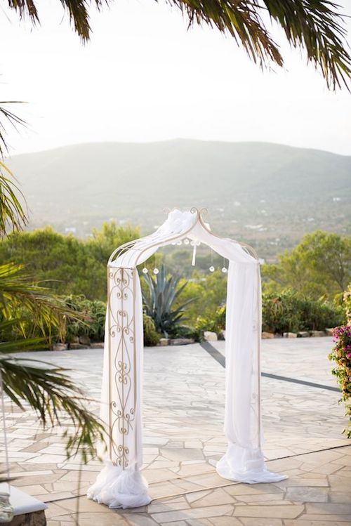 33 Wedding Ceremony Arch Ideas And 7 Incredible Altar Diys